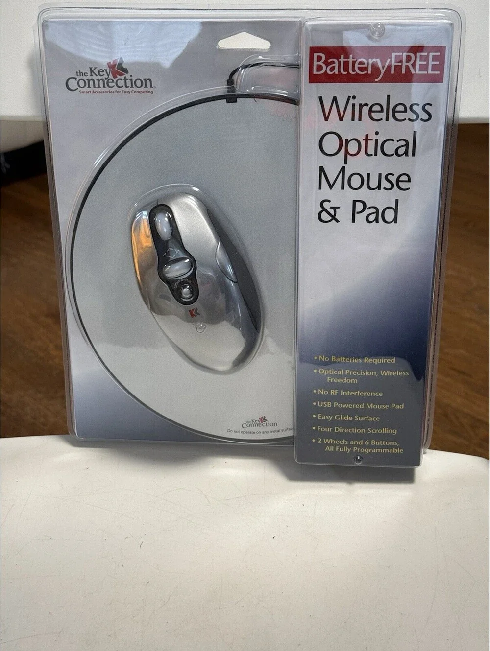 Key Connection Battery-Free Eco-Friendly Wireless Optical Silver Mouse & Pad